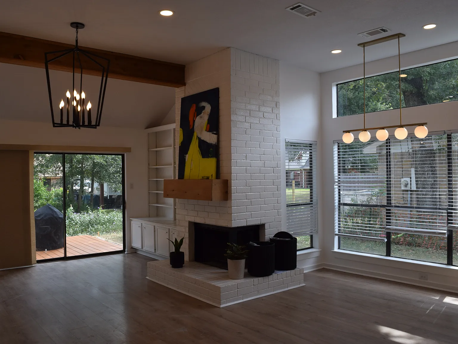 3 bed, 1582 sqft, $2,060 — Photo 2