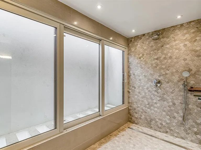 1507 Ashford Ave #1002 — Photo 16