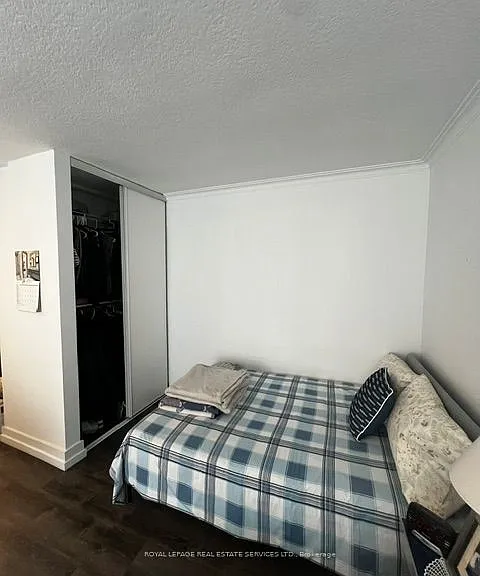 18 Anglesey Blvd #204 — Photo 6
