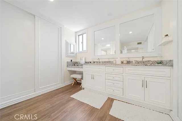 5301 Balboa Blvd #C6 — Photo 7
