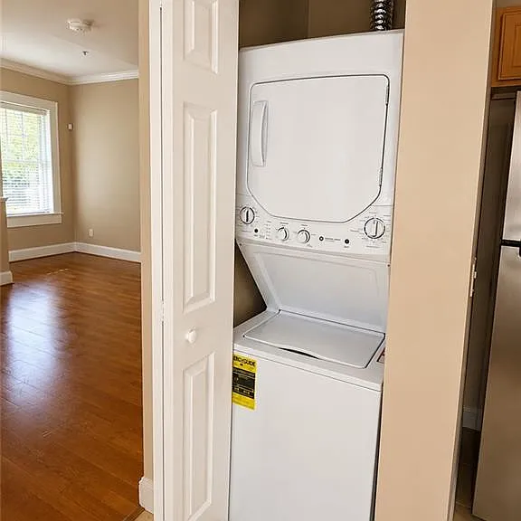 2855 Peachtree Rd NE #101 — Photo 11