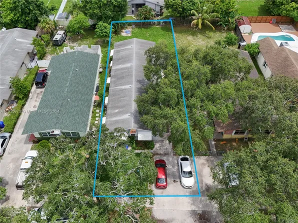 5734-5736 Lincoln St, Hollywood, FL 33021