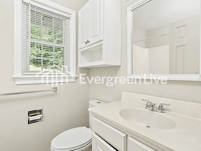 2748 Knob Hill Dr — Photo 5