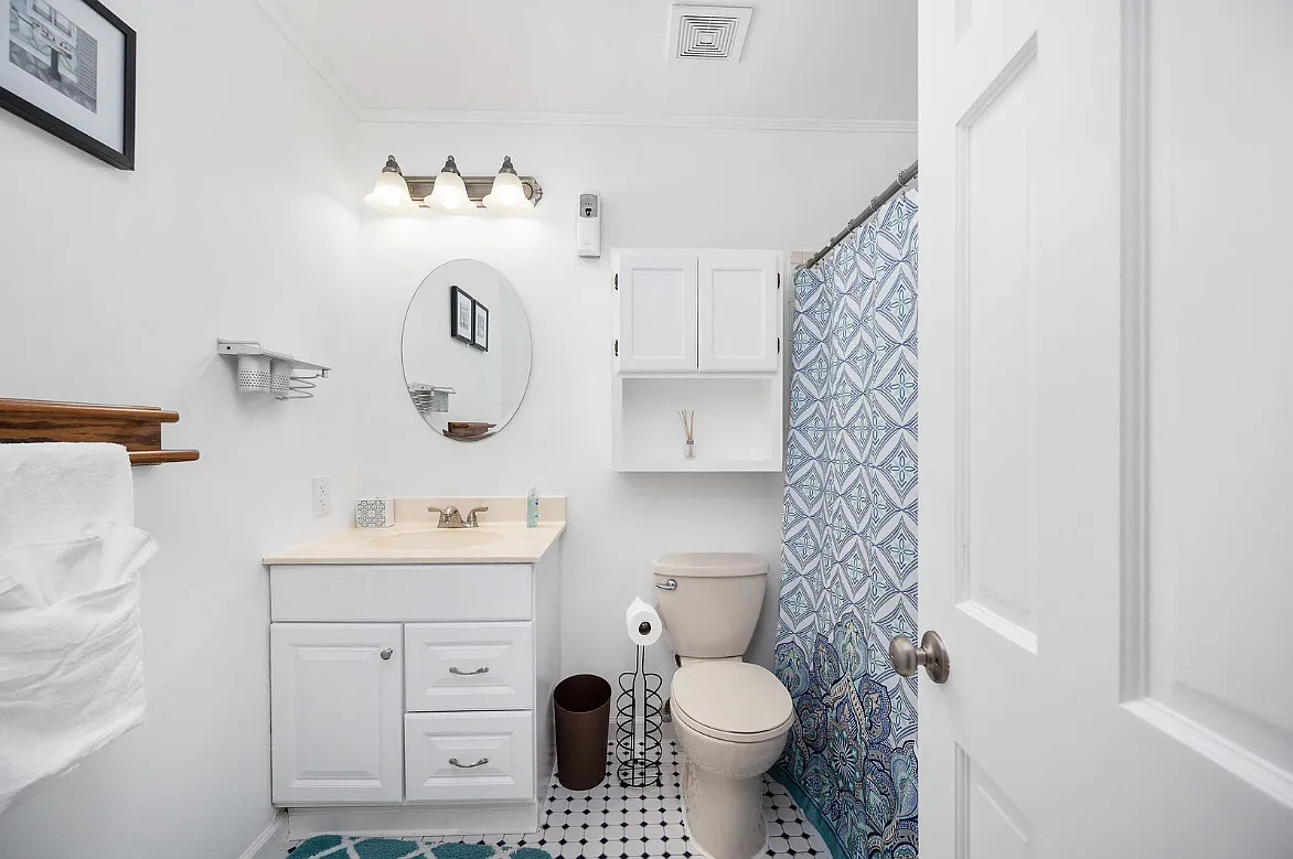11 Endicott Lane - A3 — Photo 4