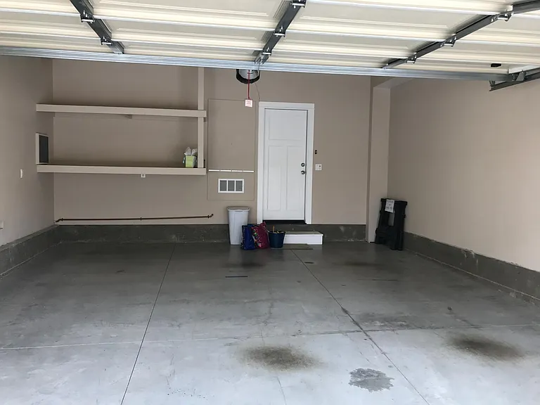 Garage & Storage