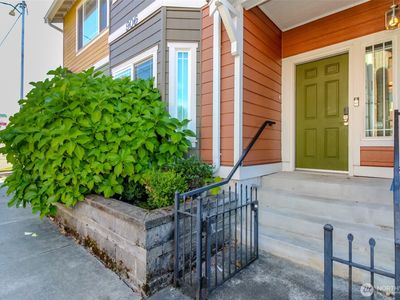 906 6th Avenue #B, Tacoma, WA, 98405