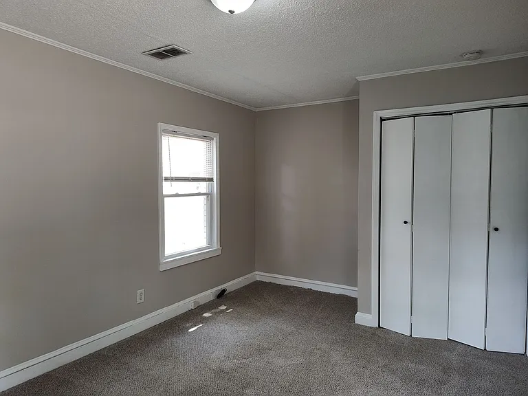 1405 Shamrock Dr — Photo 14