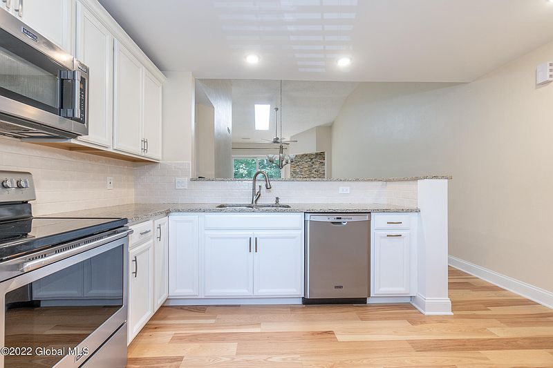 4th image of 5006 S Forest Point Drive