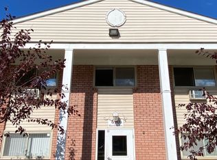 690 Marilyn Ave, Glendale Heights, IL 60139