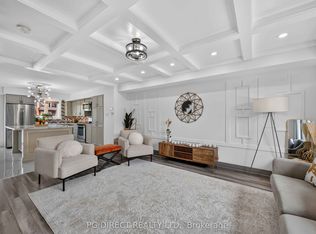 4975 Southampton Dr #244, Mississauga, ON L5M 8E5