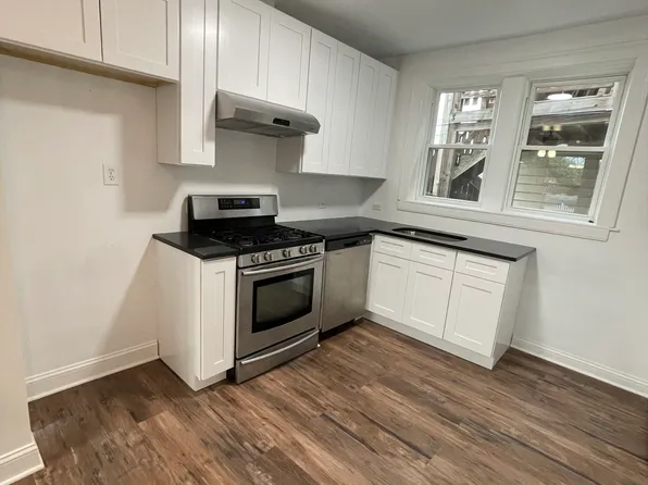 3001 N Leclaire Ave #2, Chicago, IL 60641