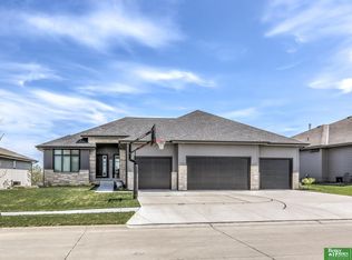 7707 N 167th Ave, Bennington, NE 68007