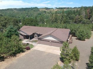 183 Donruss Dr, Roseburg, OR 97471