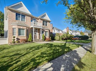 1615 Belmont Ave, New Hyde Park, NY 11040