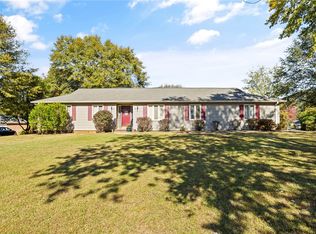 100 Scottswood Rd, Greenville, SC 29615