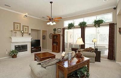 3rd image of 1712 Shadywood Ct