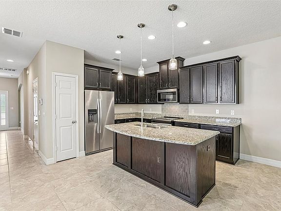 3rd image of 198 MITCHELL CREEK WAY