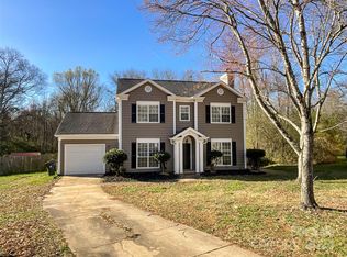 11601 Chadburn Ln, Charlotte, NC 28215