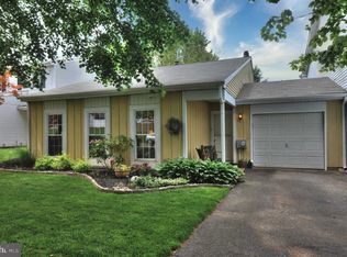 166 Bucks Meadow Ln, Newtown, PA 18940