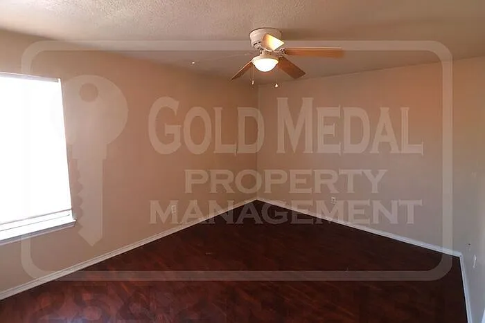 2806 Cantabrian Dr — Photo 13