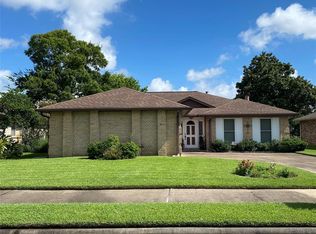 3003 S Peach Hollow Cir, Pearland, TX 77584