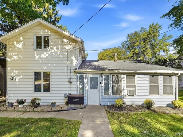 3628 Crittenden Rd, Alden, NY 14004