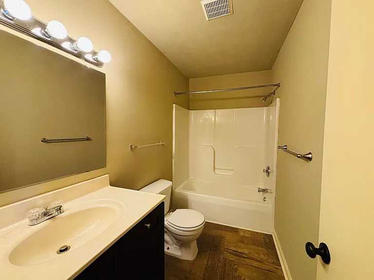 1416 Christine Ct — Photo 14