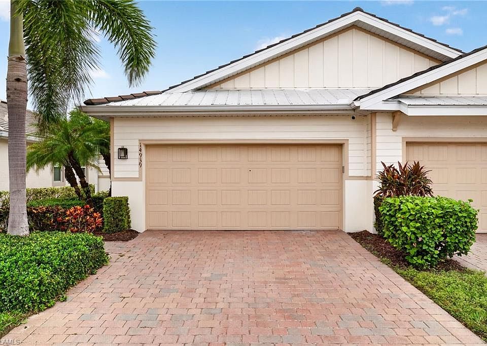 1st image of 14939 Edgewater Cir