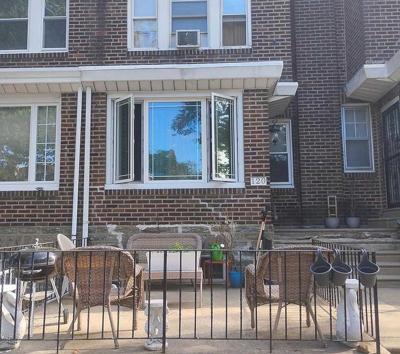 1st image of 120 W Godfrey Ave