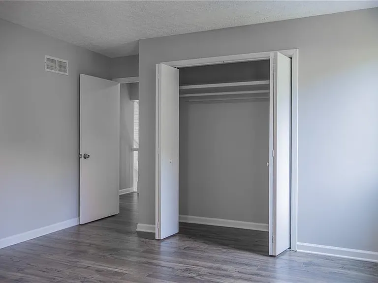 4079 Dunnington Dr — Photo 42