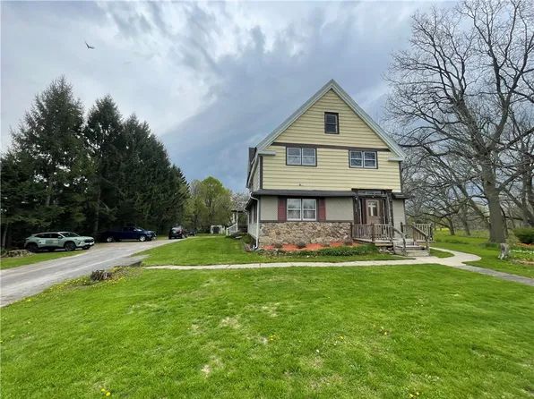 2725 S Union St, Spencerport, NY 14559