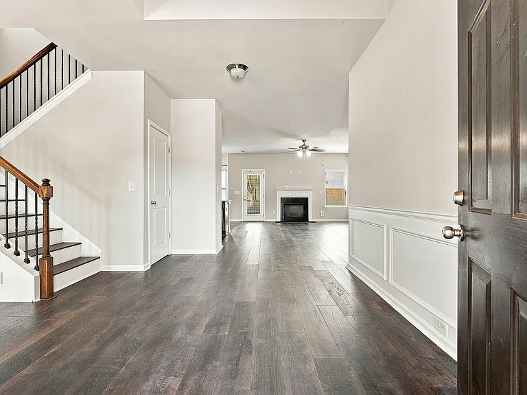 636 Amrose Way — Photo 5