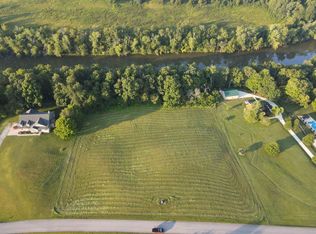 190 Lakeside Dr, Lancaster, KY 40444