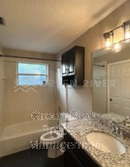 1559 Lakeway Dr — Photo 19