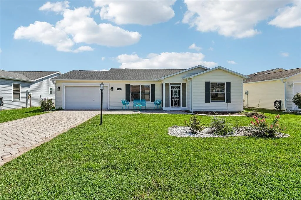 2 bed, 2.0 bath, 1388 sqft, $2,150 — Photo 1