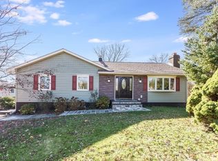 15 Reynolds Ave, Parsippany, NJ 07054