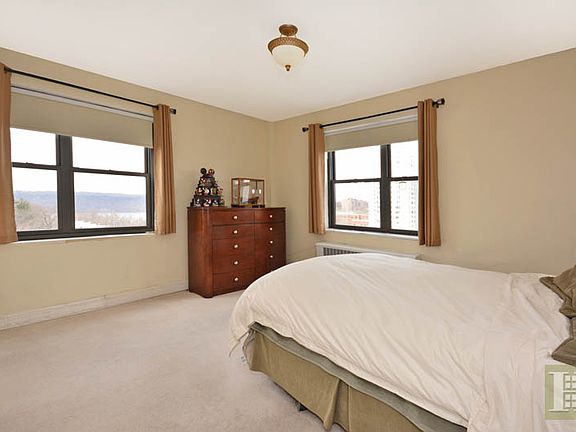 5th image of 3103 Fairfield Ave APT 11F