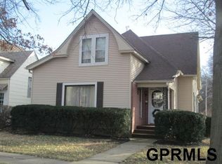 802 6th St, Fairbury, NE 68352