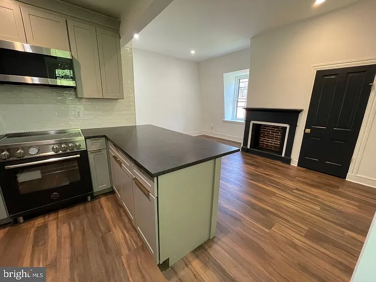 191 Prince George St #E — Photo 8