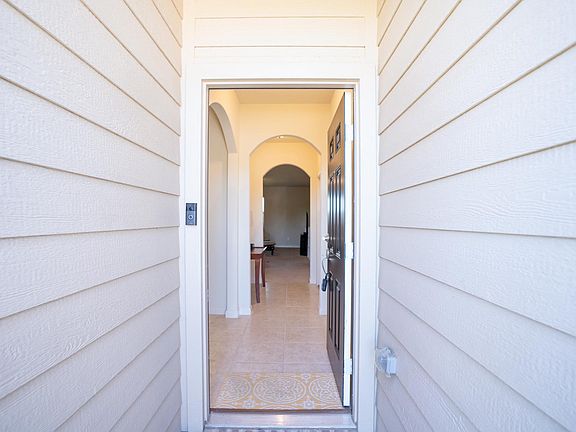 2nd image of 1629 Twin Hills Way