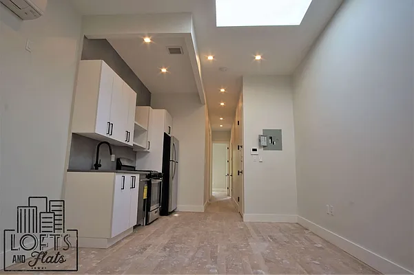 Rented by Lofts and Flats LLC | media 27