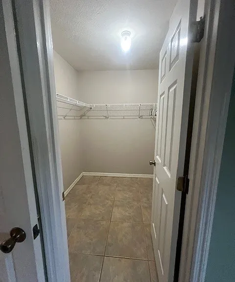 Country Club Dr — Photo 16