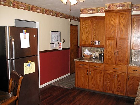 4th image of 1426 County Road 1475
