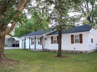 404 Slenker St, Liberal, MO 64762