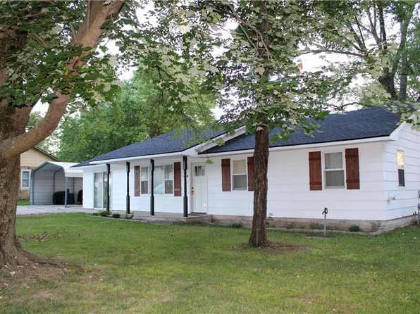 404 Slenker St, Liberal, MO 64762