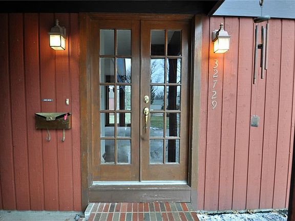 2nd image of 32729 Carriage Ln