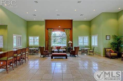 5th image of 13180 Bella Casa Cir #378