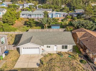 1613 NW Parker Ave, Waldport, OR