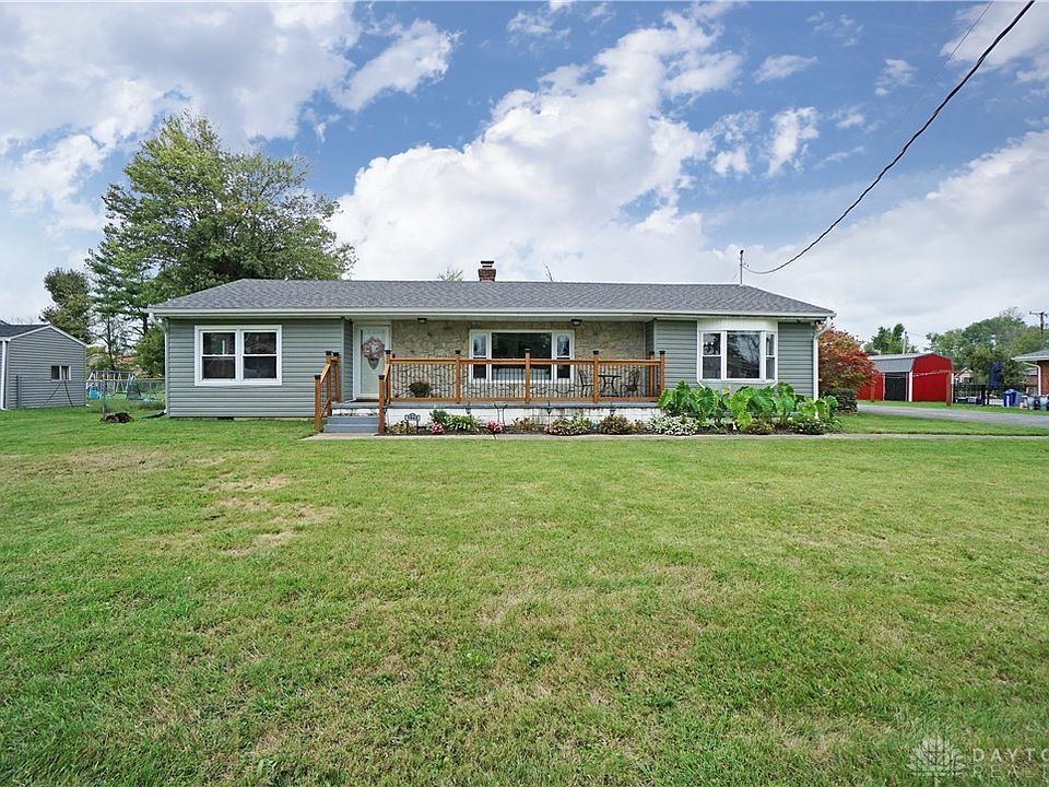 1st image of 1942 Knoll Ln