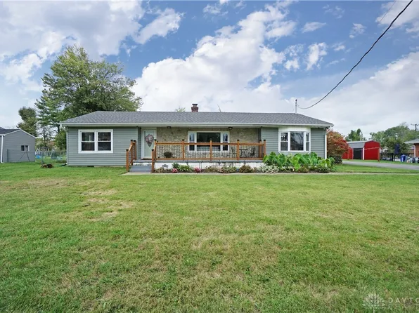 1942 Knoll Ln, Goshen, OH 45122